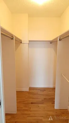 Rented by Anchor Associates | media 7