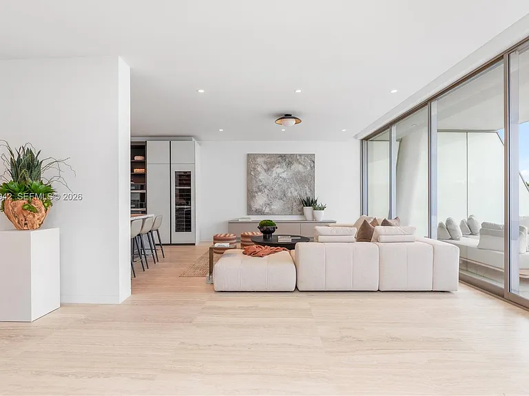 5 Grove Isle Dr #S201 — Photo 10