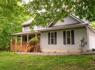 612 Cumberland Cove Rd, Monterey, TN 38574