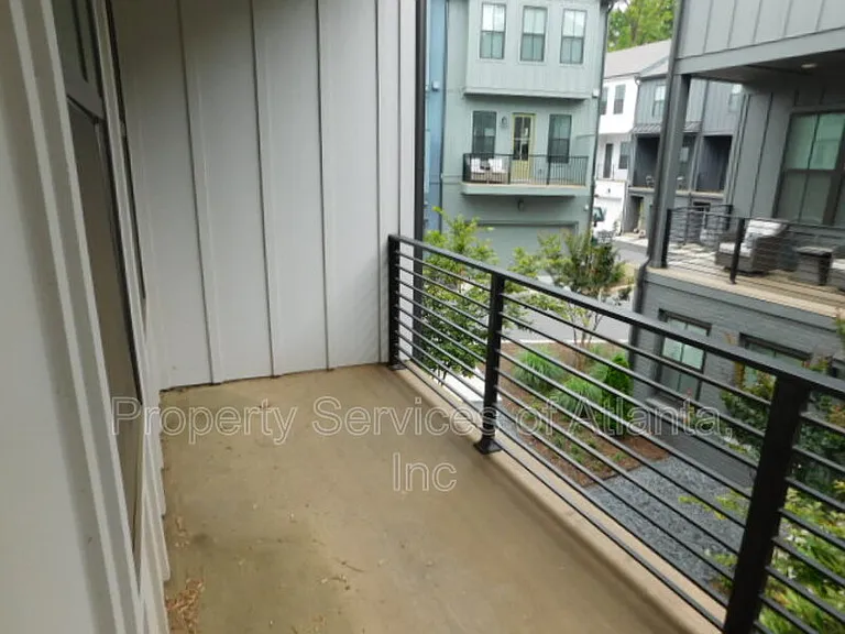 139 Pacer Pl — Photo 18