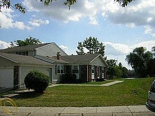 1st image of 42261 Scenic Ln