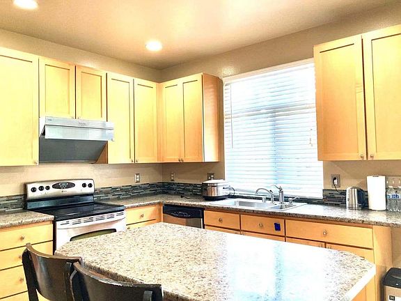 2nd image of 3921 137th Pl SE