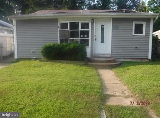 10 Rickard Ct, Toms River, NJ 08753