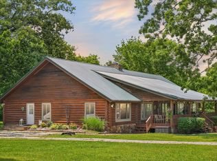 511 E 375th Rd, Dunnegan, MO 65640