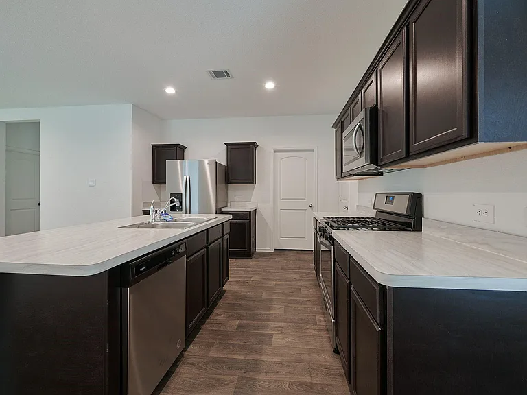 16877 Short Pines Dr — Photo 6