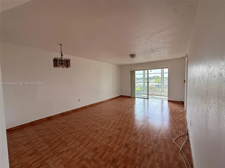 8135 Sunrise Lakes Blvd #302 — Photo 15
