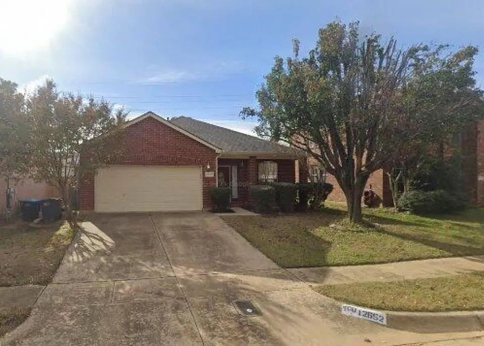 1st image of 12652 Oakwood Cir
