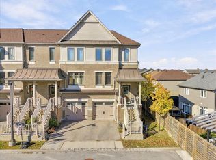 70 Willowrun Dr #M1, Kitchener, ON N2A0J3