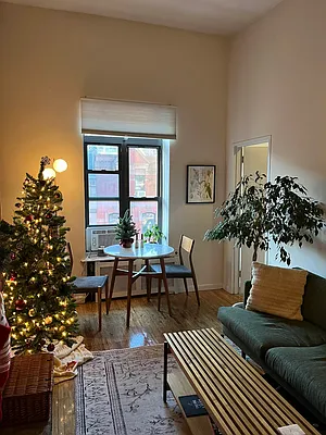 Rented by Oxford Property Group | media 5