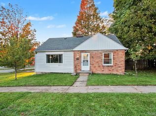301 N East St, Fenton, MI 48430