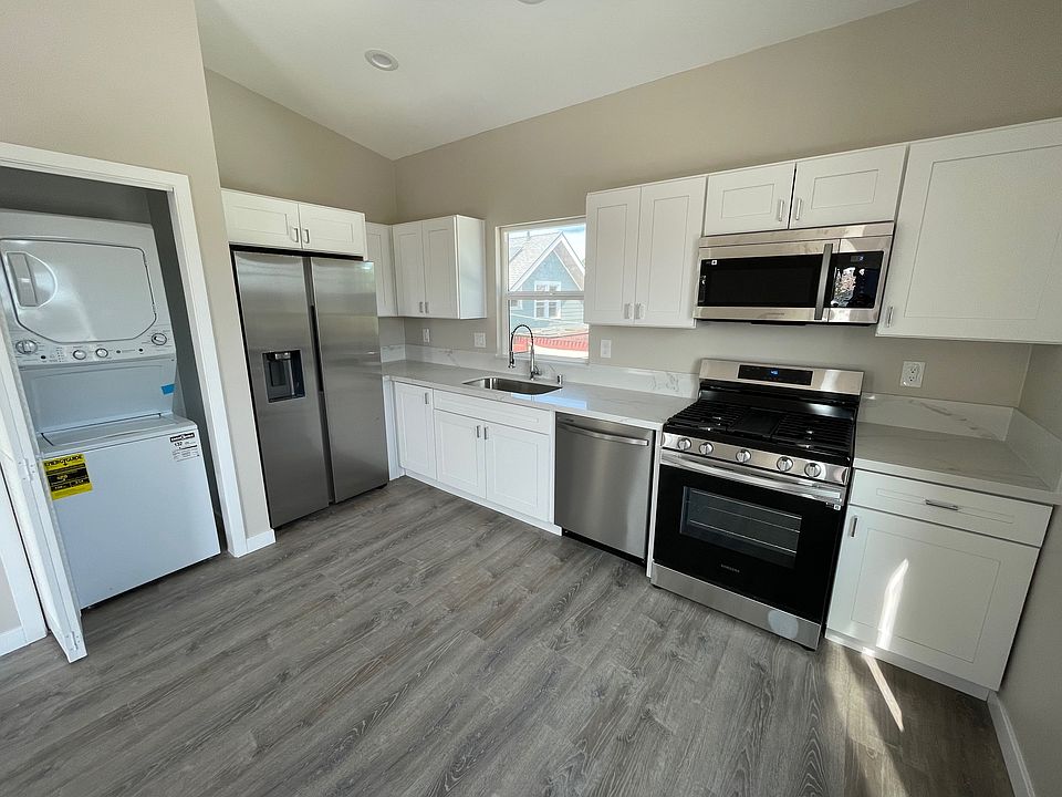 1st image of 3139 K St #2