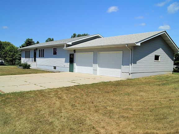 3rd image of 406 2nd Ave NE