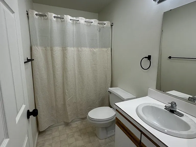 416 Willow St — Photo 8