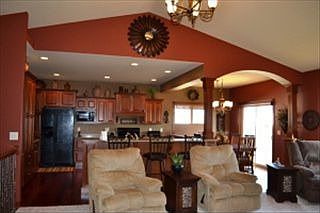 5th image of 2845 Meadowview Ln NE