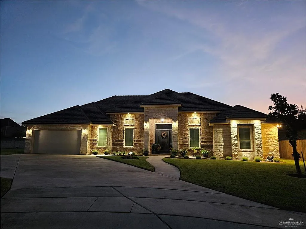 3 bed, 4.0 bath, 3220 sqft, $3,200 — Photo 2