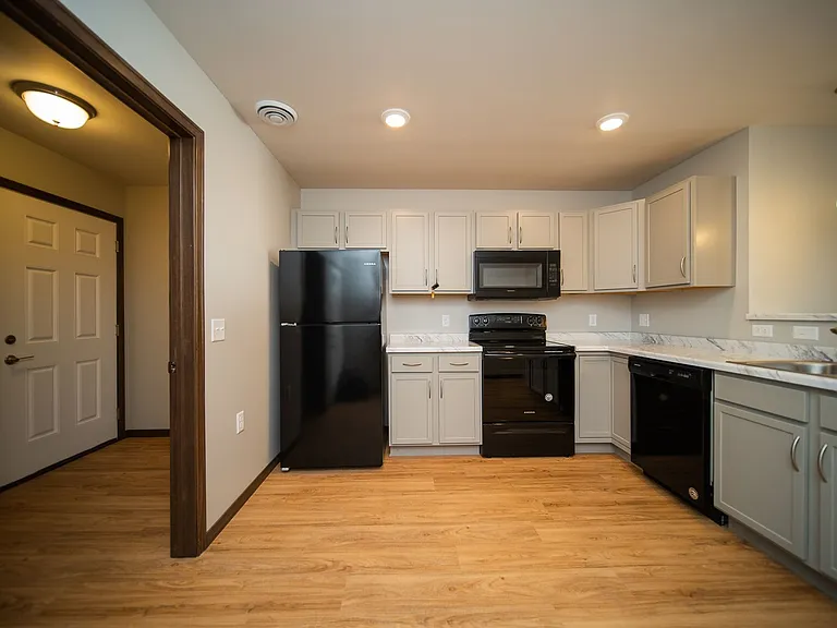 4802 S Hosta Ave — Photo 6