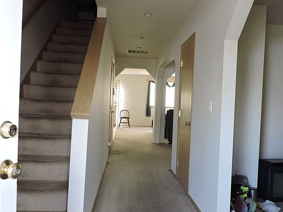3rd image of 1214 185th St E