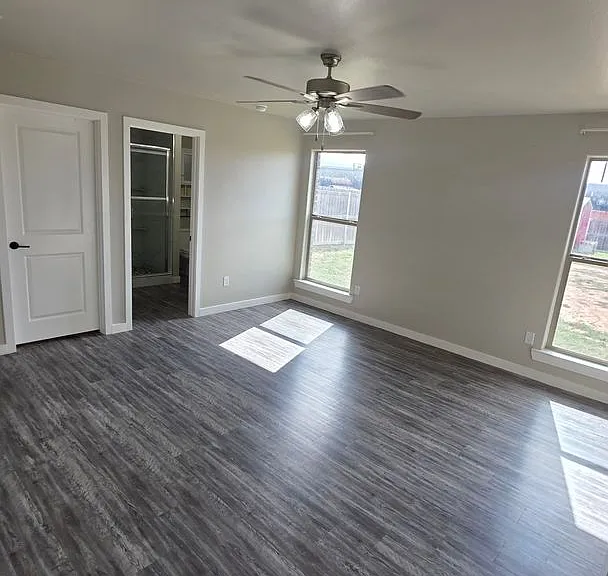 7009 Athens St — Photo 6