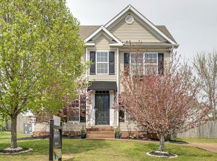 1104 Summerville Cir, Thompsons Station, TN 37179