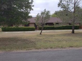 1090 Ashford Ln, Midlothian, TX 76065