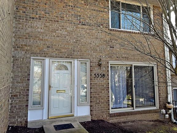 3rd image of 5558 Burnside Dr #5558