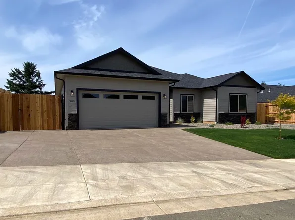 909 Durham Ave, Sutherlin, OR 97479