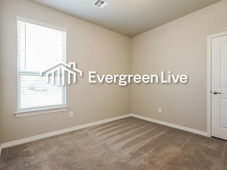 11308 SW 33rd Ter — Photo 14