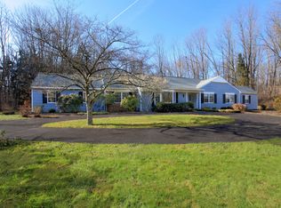 2 Peachcroft Rd, Morristown, NJ 07960