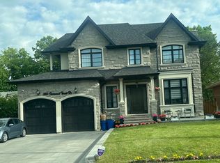 140 Sherwood Forest Dr, Markham, ON L3P1R3