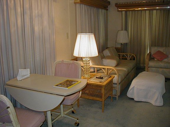 Living area in main unit