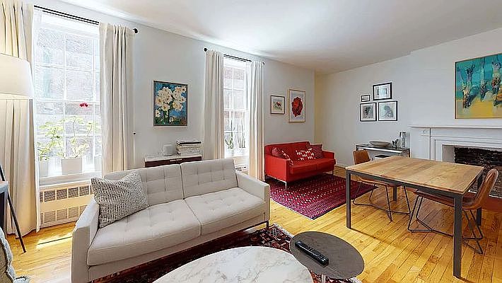 1st image of 226 W 21st St APT 3R
