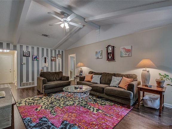 5th image of 5305 Westminster Ct S