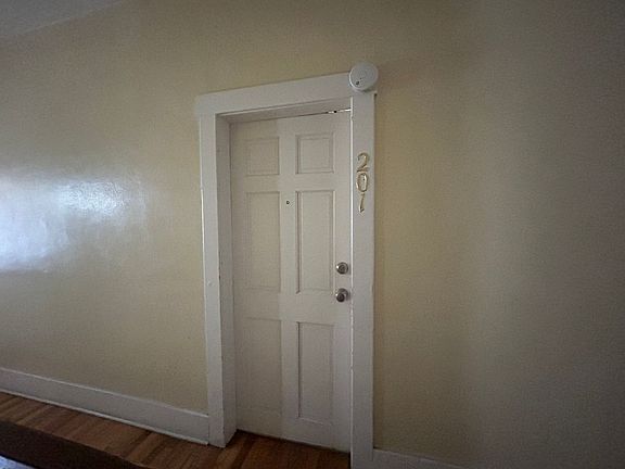 2nd image of 409 N Cascade Ave #201
