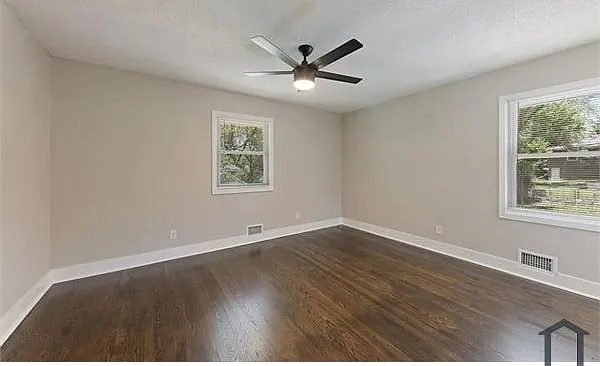 11207 Monroe Ct — Photo 7