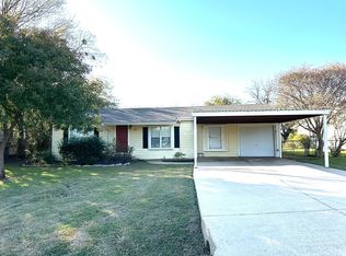110 S 5th St, Alvarado, TX 76009