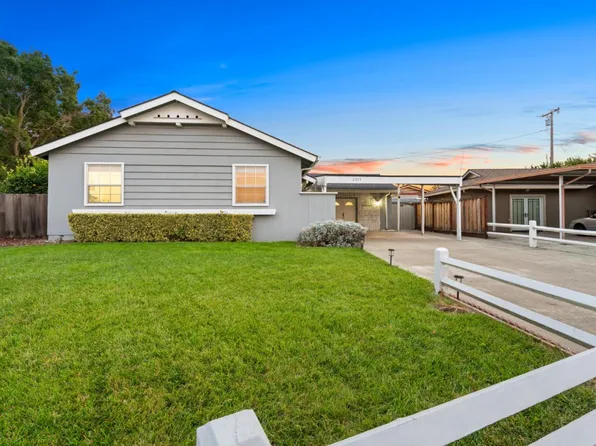 2315 Cimarron Dr, Santa Clara, CA 95051
