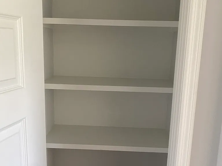215 Bailey Cir — Photo 9