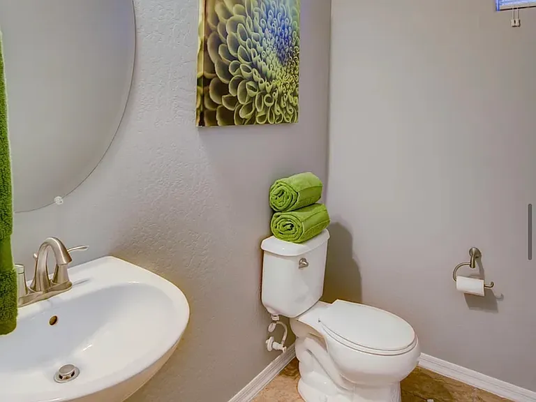 9238 W Coolbrook Ave — Photo 12