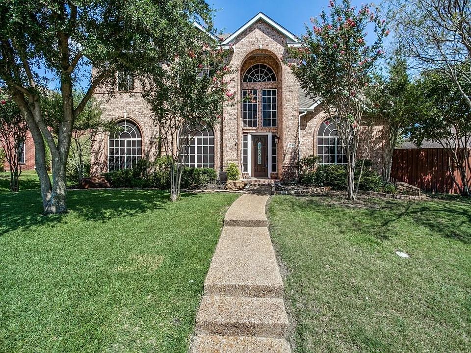 1st image of 1038 Courtney Cir