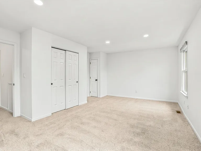 507 Pickering Station Dr — Photo 11