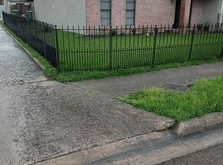 202 Versailles St, Victoria, TX 77904