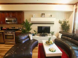 2569 38th St APT 1B, Astoria, NY 11103