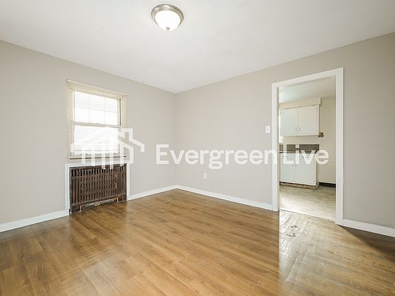 4th image of 427 Ford St