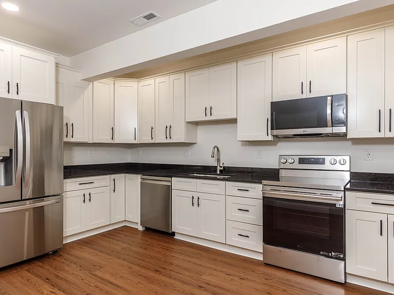 150 State Rd E #3 — Photo 20