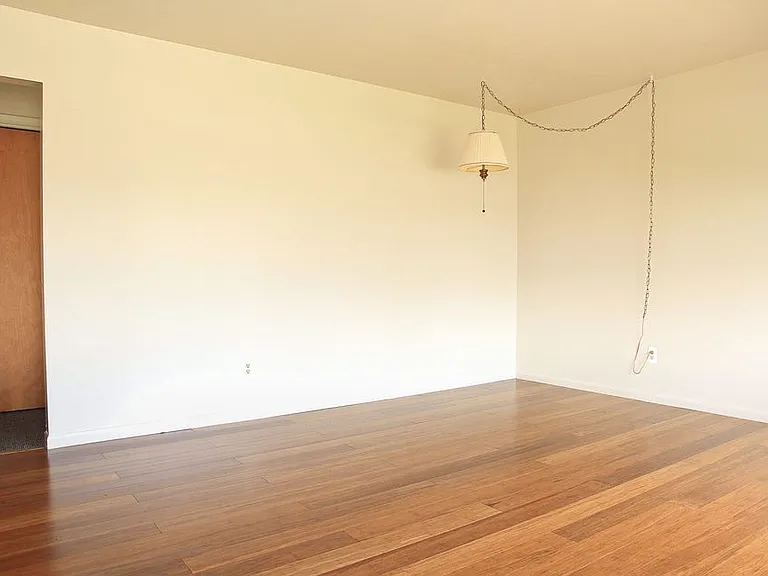 1353 Burcham Dr — Photo 4