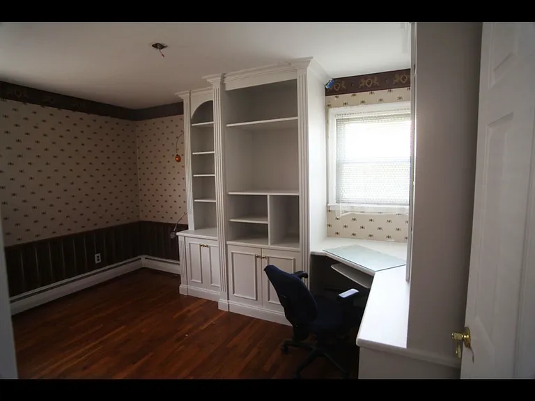 118 Swarthmore Ter — Photo 2