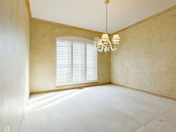 4th image of 5017 Brettshire Way