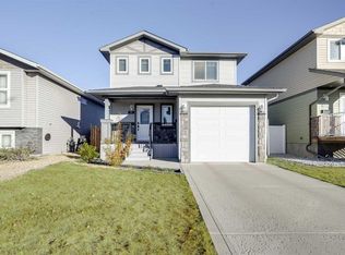 71 S Almond Cres, Blackfalds, AB T4M 0J6