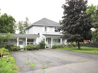 6891 Notre Dame St #4, Ottawa, ON K1C1H6