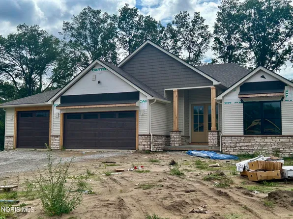 27 Victory Ln, Holland, OH 43528